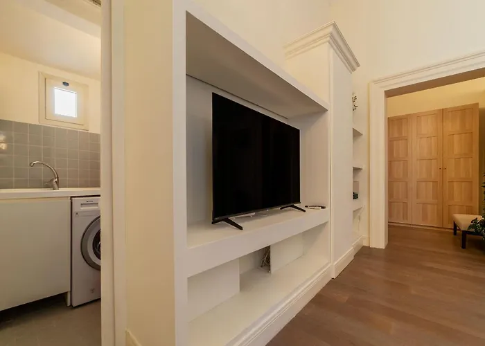 Apartment Fontanella Borghese 35 - Fromhometorome Rom