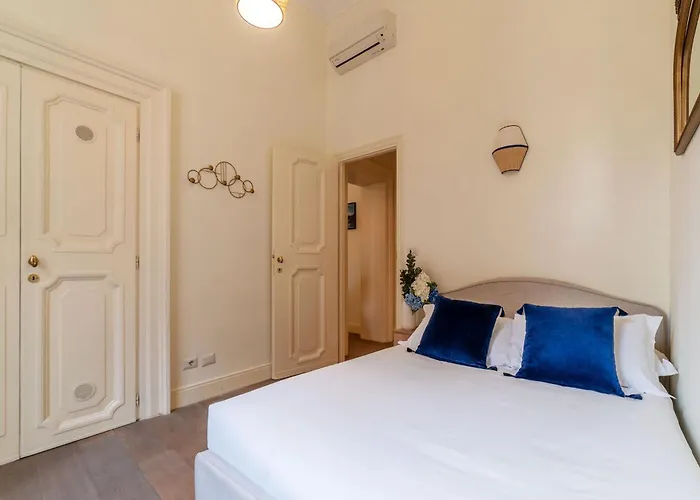 Fontanella Borghese 35 - Fromhometorome Apartment