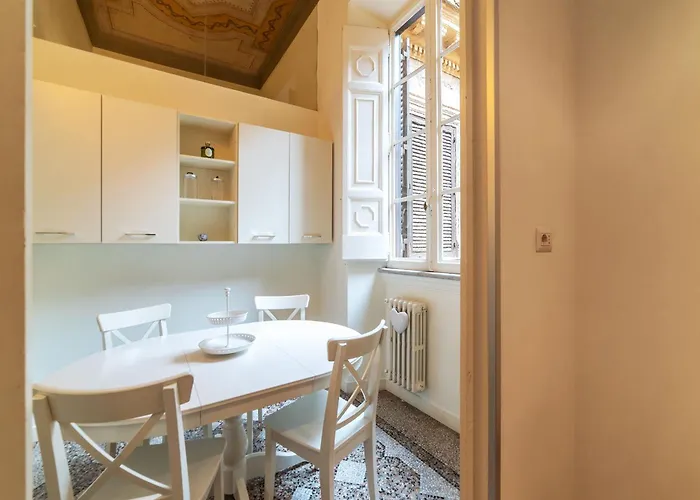 Fontanella Borghese 35 - Fromhometorome Rom